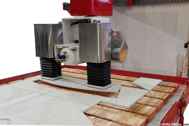 Karmaşık Tezgahlar için 5 Eksenli Otomatik CNC Taş Köprü Kesme Makinesi İşleme Gravür Freze CAD Çizimi ile Delme